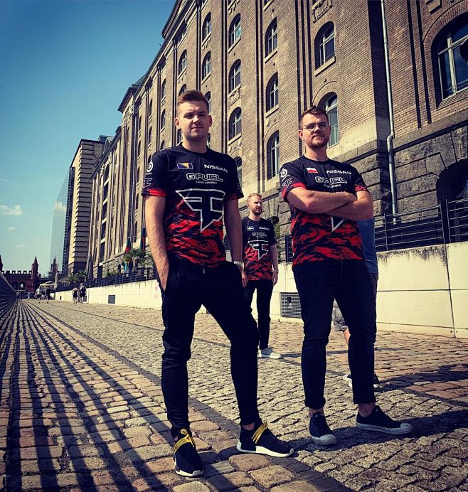 JD Gaming ／ Bilibili Gaming ／ Top Esports ／AL各组登顶定组赛组内第一数据战队一览：