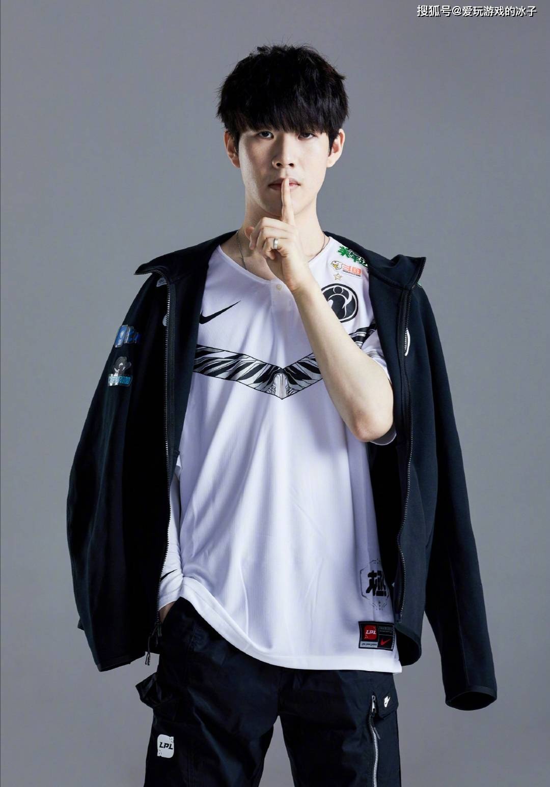 俄语解说预测TI队伍：LGD和OG最有机会夺冠，VP能进胜者组