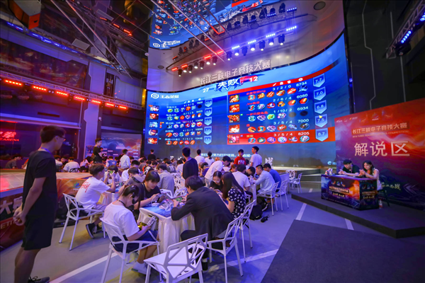 游戏靠“摸头杀”出圈的印度游戏，真的和印度一样抽象吗？